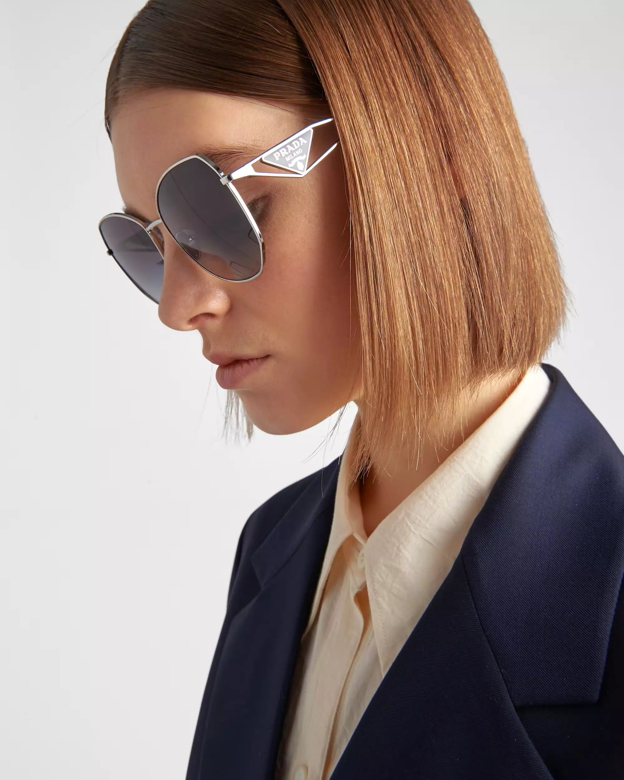 Occhiali da sole Prada - Lenti sfumate grigio fumo