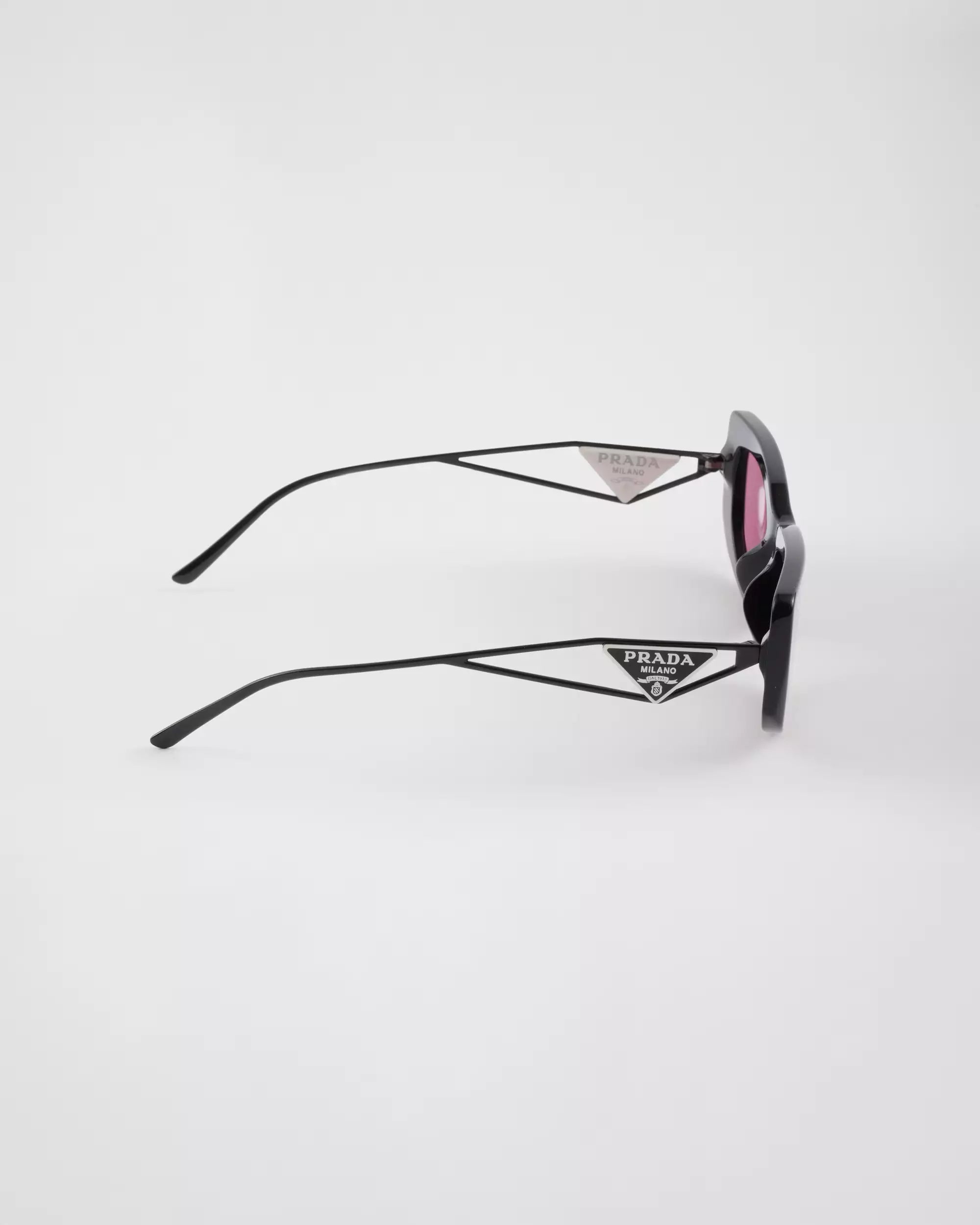 Occhiali da sole Prada - Lenti in tonalità fragola